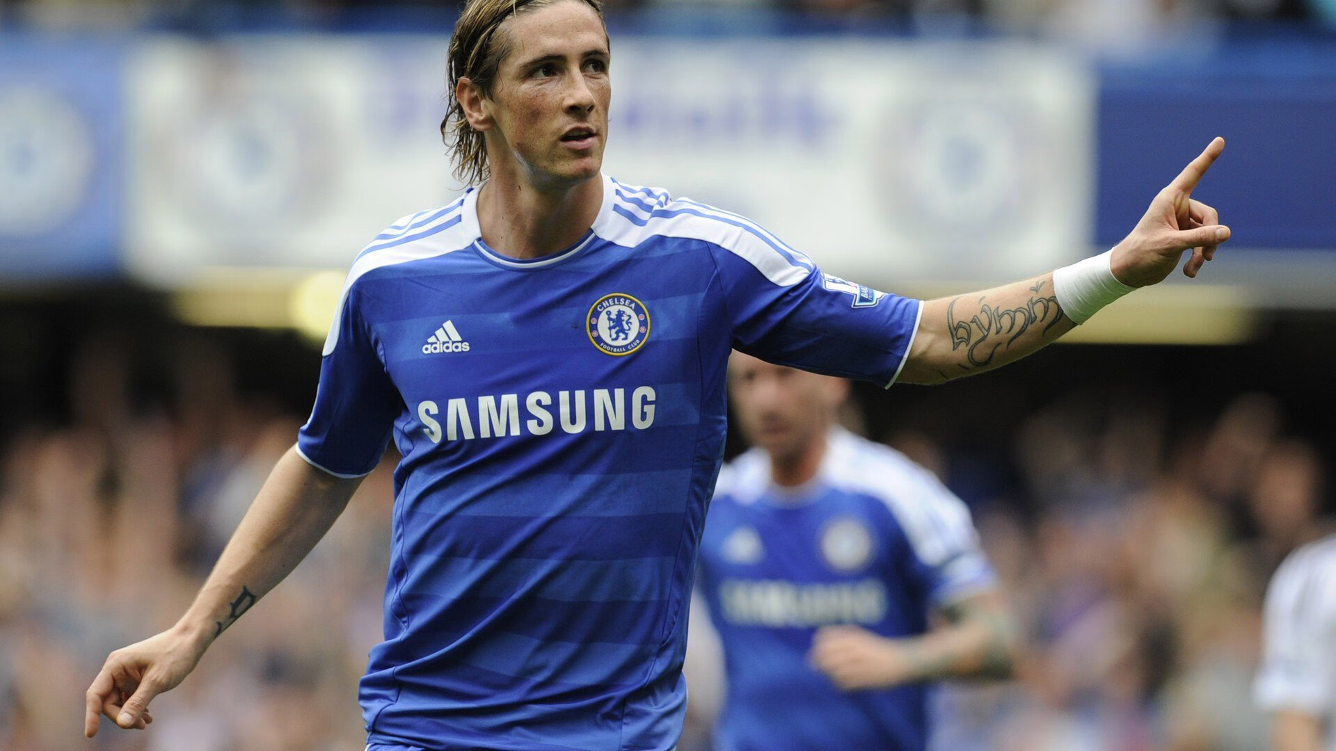 “跑步+俯卧撑混合训练赛” 每圈结束加做俯卧撑